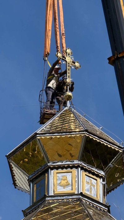 Голинь, 30-метрова дзвіниця, купол, хрест, Франківщина Голинь, 30-метрова дзвіниця, купол, хрест, Франківщина