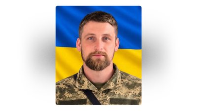 На Чернігівщині попрощалися з бійцями Віктором Крупіним, Дмитром Сіркіним та Андрієм Максименком На Чернігівщині попрощалися з бійцями Віктором Крупіним, Дмитром Сіркіним та Андрієм Максименком