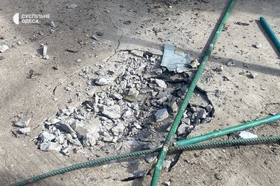 "Над будинком стався спалах": передмістя Одеси атакували БпЛА вночі 22 березня "Над будинком стався спалах": передмістя Одеси атакували БпЛА вночі 22 березня
