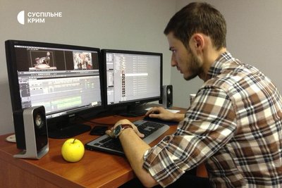 Кримський політвʼязень Рустем Османов під час роботи на ATR Кримський політвʼязень Рустем Османов під час роботи на ATR