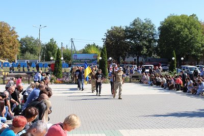 На Кіровоградщині попрощалися з військовим ЗСУ Олександром Ляшецьким На Кіровоградщині попрощалися з військовим ЗСУ Олександром Ляшецьким