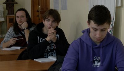 "Підтягнути свої знання" як на Черкащині майбутні студенти навчаються на "нульовому курсі" "Підтягнути свої знання" як на Черкащині майбутні студенти навчаються на "нульовому курсі"