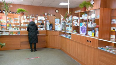 В черкаських аптеках понад 100 найменувань ліків стали дешевшими В черкаських аптеках понад 100 найменувань ліків стали дешевшими