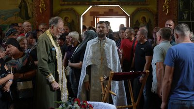 У Сумах поховали з військового Олександра Деменка У Сумах поховали з військового Олександра Деменка