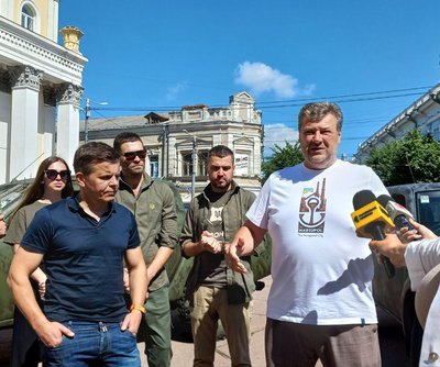 Віталій Бунечко розповів, що техніку для військових закупили за благодійні гроші Віталій Бунечко розповів, що техніку для військових закупили за благодійні гроші
