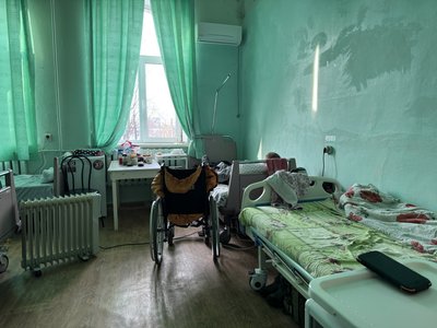 “Потрібно зігріватися поступово”. Хто потерпає від переохолодження у Сумах і як захиститися