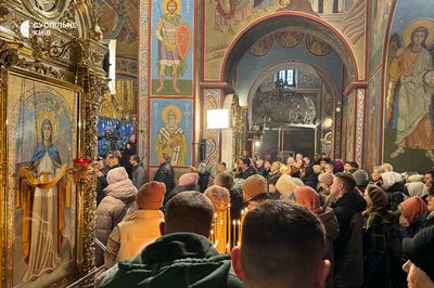 Різдво-2024 у Києві: у Михайлівському соборі правлять святкову літургію