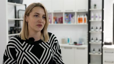 Використовують генератор та зарядну станцію: як працюють підприємства у Чернігові після атаки РФ Використовують генератор та зарядну станцію: як працюють підприємства у Чернігові після атаки РФ