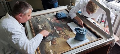 Миколаївський соборі у Кременці, консервують ікони, Тернопільщина, липень 2024 Миколаївський соборі у Кременці, консервують ікони, Тернопільщина, липень 2024