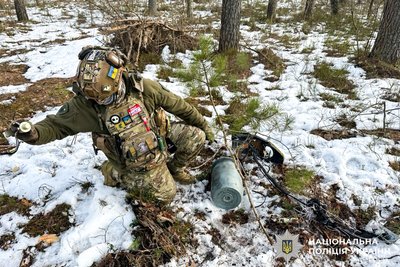 Знешкодили бойову частину БпЛА, яку виявили в лісі на Рівненщині Знешкодили бойову частину БпЛА, яку виявили в лісі на Рівненщині