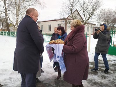 Вперше після початку війни прийшли до школи: в селі на Київщині завдяки спонсорам з'явилось укриття Вперше після початку війни прийшли до школи: в селі на Київщині завдяки спонсорам з'явилось укриття