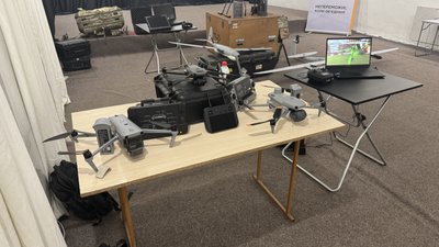 "Бомбери, FPV та розвіддрони": у Миколаєві цивільним розповіли про безпілотники "Бомбери, FPV та розвіддрони": у Миколаєві цивільним розповіли про безпілотники