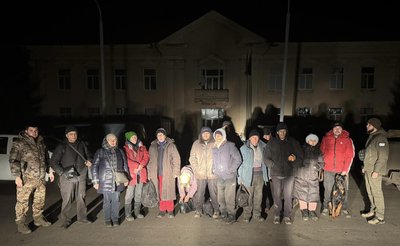 З центру Куп'янська до Харкова евакуювали 13 людей З центру Куп'янська до Харкова евакуювали 13 людей