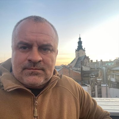 "Продовжую рухатись": в Одесі ветеран з порушенням зору працює викладачем "Продовжую рухатись": в Одесі ветеран з порушенням зору працює викладачем