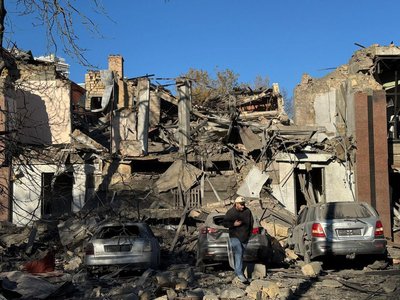 В Одесі прогриміли вибухи: РФ завдала ракетного удару по місту В Одесі прогриміли вибухи: РФ завдала ракетного удару по місту