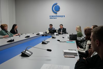 "Чому один будинок зі світлом, а інший — без?": в "Сумиобленерго" розповіли про розподіл електроенергії "Чому один будинок зі світлом, а інший — без?": в "Сумиобленерго" розповіли про розподіл електроенергії
