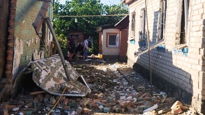 Зруйновані чотири будинки: наслідки російського обстрілу на Кіровоградщині Зруйновані чотири будинки: наслідки російського обстрілу на Кіровоградщині