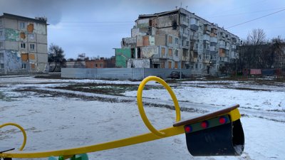 Ремонт будинків на вулиці Баленка після обстрілу: провальні тендери у Полтаві і досвід інших міст Ремонт будинків на вулиці Баленка після обстрілу: провальні тендери у Полтаві і досвід інших міст