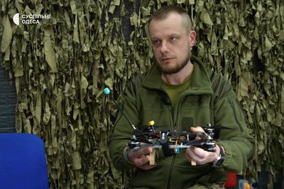 "Це найбільш перспективна військова професія": як готують пілотів FPV-дронів в Одесі "Це найбільш перспективна військова професія": як готують пілотів FPV-дронів в Одесі