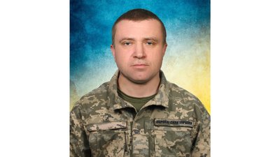 На Чернігівщині поховали Сергія Дроня та Ярослава Олійника, якого опізнали за допомогою ДНК-експертизи На Чернігівщині поховали Сергія Дроня та Ярослава Олійника, якого опізнали за допомогою ДНК-експертизи