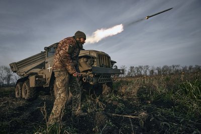 "Проблеми зі світлом не мають прямого впливу на ЗСУ" — Том Купер про ситуацію на фронті