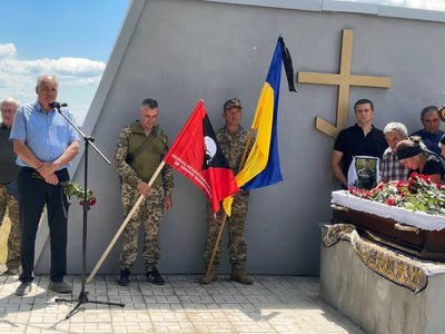 Воював у найгарячіших точках: на Черкащині попрощалися із захисником Воював у найгарячіших точках: на Черкащині попрощалися із захисником