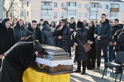 На Тернопільщині попрощалися із захисниками Василем Климковським і Ярославом Малишком На Тернопільщині попрощалися із захисниками Василем Климковським і Ярославом Малишком
