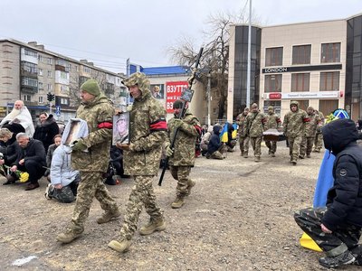 На Одещині поховали двох військових, які загинули на фронті На Одещині поховали двох військових, які загинули на фронті
