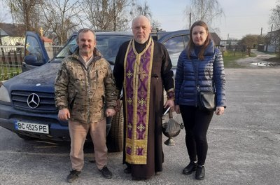 Як у селі на Рівненщині пожертви парафіян спрямовують для ЗСУ