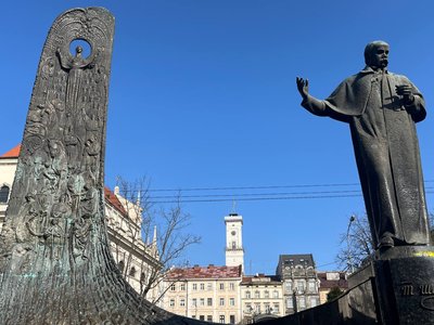 Пам'ятник Тарасові Шевченкові у Львові Пам'ятник Тарасові Шевченкові у Львові