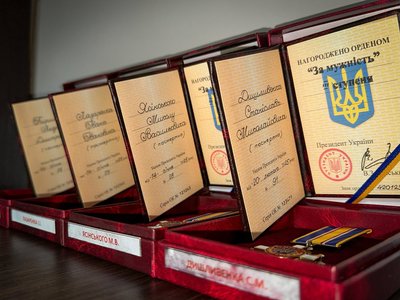 Чотирьох полеглих бійців з Черкащини Зеленський відзначив держнагородами Чотирьох полеглих бійців з Черкащини Зеленський відзначив держнагородами