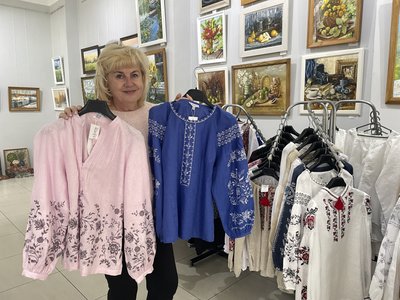 За скільки можна придбати сорочку напередодні Всесвітнього дня вишиванки у Полтаві За скільки можна придбати сорочку напередодні Всесвітнього дня вишиванки у Полтаві