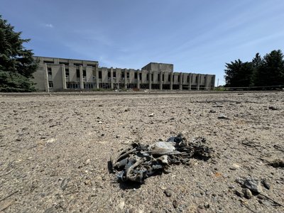 "Розірвало на шматки". Російські війська ударили по Краснопіллю ракетою С-300