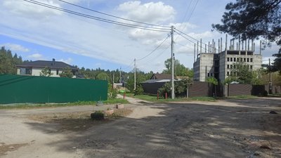У столичних Бортничах вибухнули касетні боєприпаси, ймовірно розкидані з дронів РФ: поранено жінку У столичних Бортничах вибухнули касетні боєприпаси, ймовірно розкидані з дронів РФ: поранено жінку