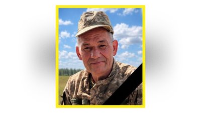 На Чернігівщині попрощалися з захисниками України Валентином Совою та Сергієм Пасічнюком, які загинули у 2024 році На Чернігівщині попрощалися з захисниками України Валентином Совою та Сергієм Пасічнюком, які загинули у 2024 році