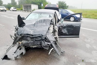 Троє людей загинули внаслідок ДТП на Рівненщині Троє людей загинули внаслідок ДТП на Рівненщині