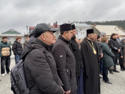 Вулична виставку "Церковний рашизм" у Кременці, Тернопільщина, 12 грудня 2025 року Вулична виставку "Церковний рашизм" у Кременці, Тернопільщина, 12 грудня 2025 року