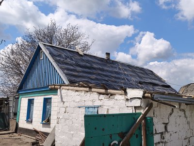 "Чекаємо миру, а як не миру – то смерті": як живуть у прифронтовій Новопавлівці за 7 км від фронту "Чекаємо миру, а як не миру – то смерті": як живуть у прифронтовій Новопавлівці за 7 км від фронту