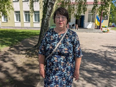 В одному із селищ Житомирщини відкрили меморіальні дошки випускникам ліцею — воїнам ЗСУ В одному із селищ Житомирщини відкрили меморіальні дошки випускникам ліцею — воїнам ЗСУ