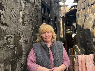 "Герань-2 на ньому написано" — мешканка будинку в Дніпрі, пошкодженого внаслідок атаки РФ "Герань-2 на ньому написано" — мешканка будинку в Дніпрі, пошкодженого внаслідок атаки РФ