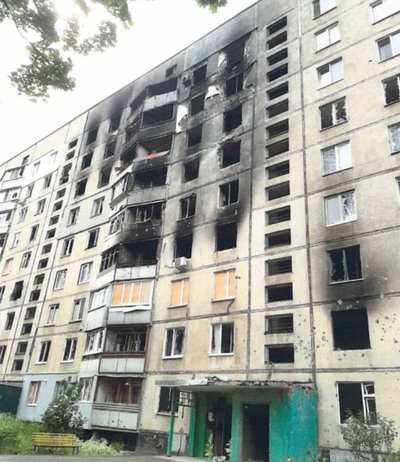 Будинок №36 по вулиці Бучми, пошкоджений внаслідок російського удару Будинок №36 по вулиці Бучми, пошкоджений внаслідок російського удару