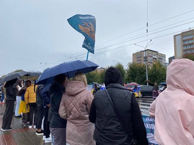 "Заради них стоїмо": у Черкасах відбулася акція на підтримку зниклих безвісти та полонених "Заради них стоїмо": у Черкасах відбулася акція на підтримку зниклих безвісти та полонених