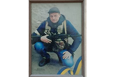 "Ми зберігаємо його часточку", — Ольга, мати загиблого Віктора Лукашенка з Житомирщини