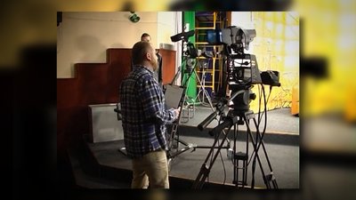 У Чернігові попрощались із режисером, журналістом і шоуменом Іваном Матвєєвим У Чернігові попрощались із режисером, журналістом і шоуменом Іваном Матвєєвим