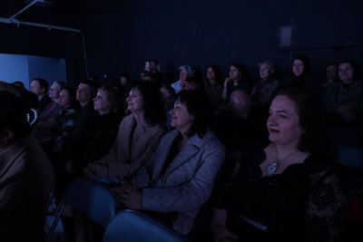 “Якщо когось ще цікавить духовність – значить в нас все нормально”. У Сумах відбулась театральна прем’єра