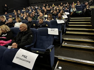 У Полтаві презентували фільм "Битва за світло" У Полтаві презентували фільм "Битва за світло"
