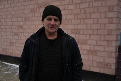 "З дідом притулимося один до одного і сидимо" — жителька Дебальцевого на Дніпропетровщині , яке атакують "шахедами" "З дідом притулимося один до одного і сидимо" — жителька Дебальцевого на Дніпропетровщині , яке атакують "шахедами"