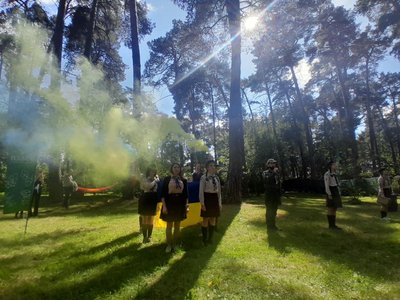 У Житомирі відкрили новий пластовий рік: зібралися близько 200 пластунів та їхніх рідних У Житомирі відкрили новий пластовий рік: зібралися близько 200 пластунів та їхніх рідних