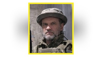 На Чернігівщині попрощались із п'ятьма захисниками України, трьох із них вважали зниклими безвісти На Чернігівщині попрощались із п'ятьма захисниками України, трьох із них вважали зниклими безвісти
