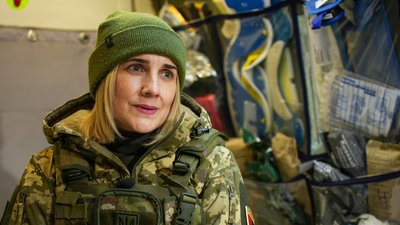 "Барвінок" медикиня 30-ї окремої механізованої бригади Уляна Донецька область 20 грудня 2024 рік "Барвінок" медикиня 30-ї окремої механізованої бригади Уляна Донецька область 20 грудня 2024 рік